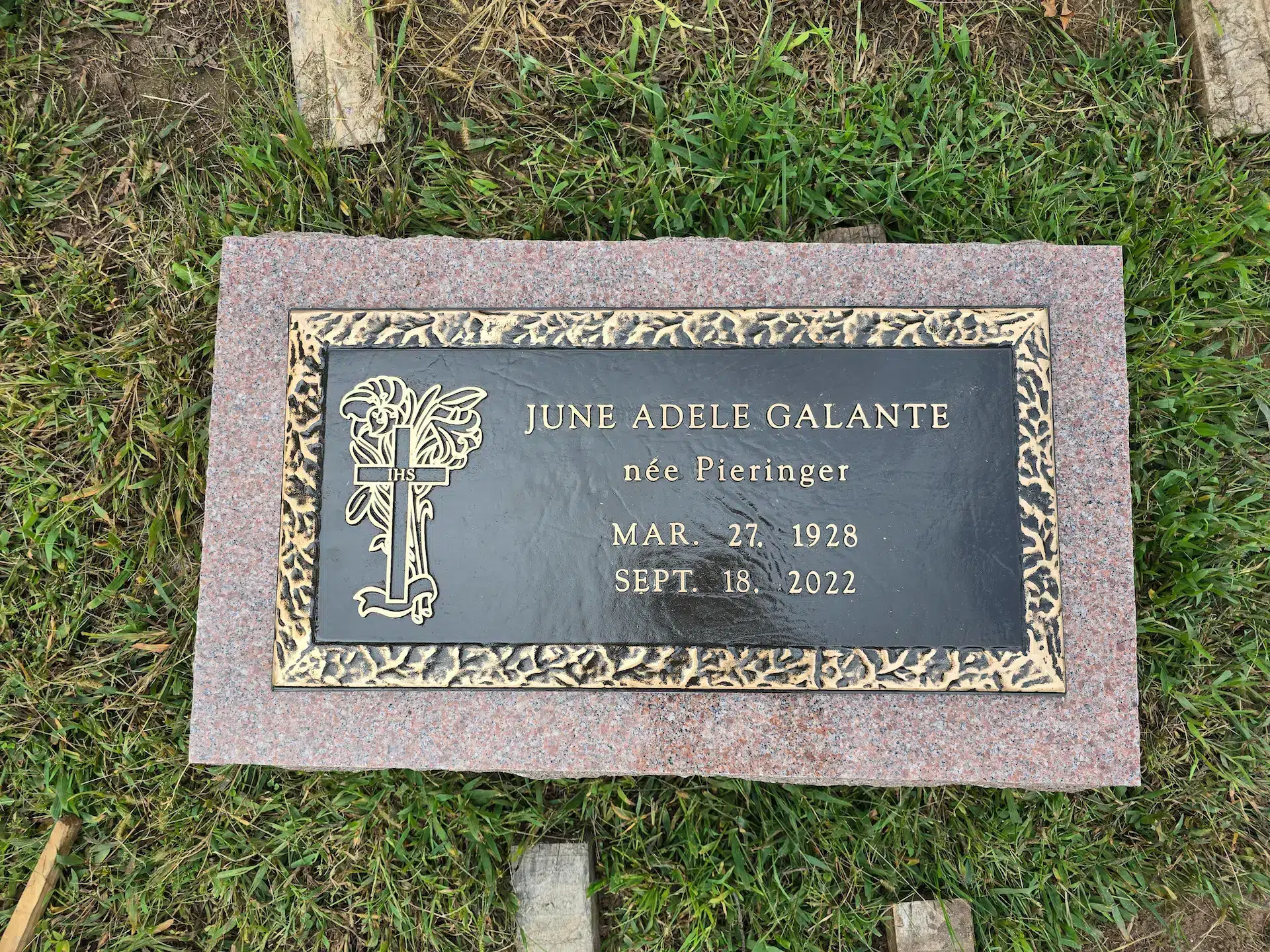 Bronze Grave Plaque hand-carved by Grave Plaque Shop in NJ — image 4